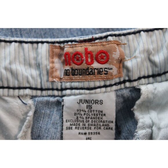 Vintage Y2K No Boundaries Jeans Size 15 Wide Leg Mid Rise Light Wash Denim - Picture 11 of 11